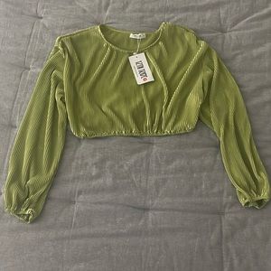 12th Tribe Maison Pleated Long Sleeve Silk Crop Top Green Size S New with Tags
